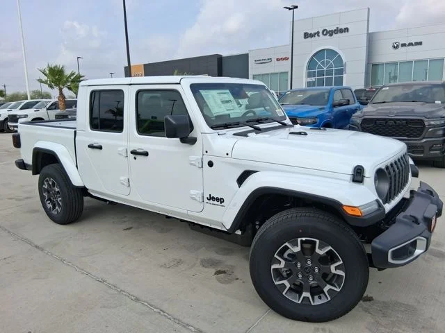 2026 Jeep Gladiator Sahara