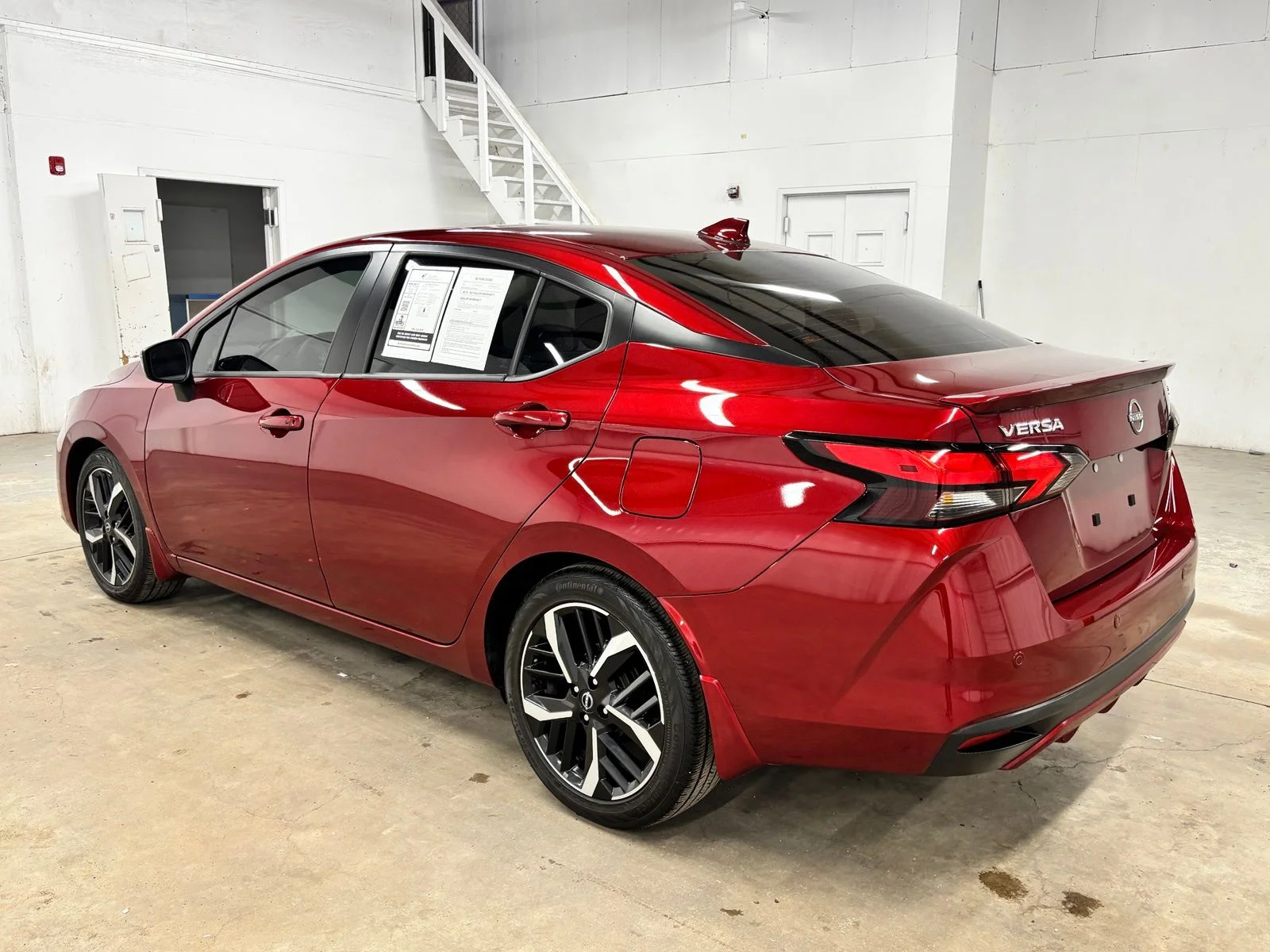 Used 2025 Red Nissan 1.6 SR image 5