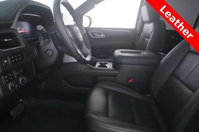 Used 2024 White Chevrolet Z71 image 16