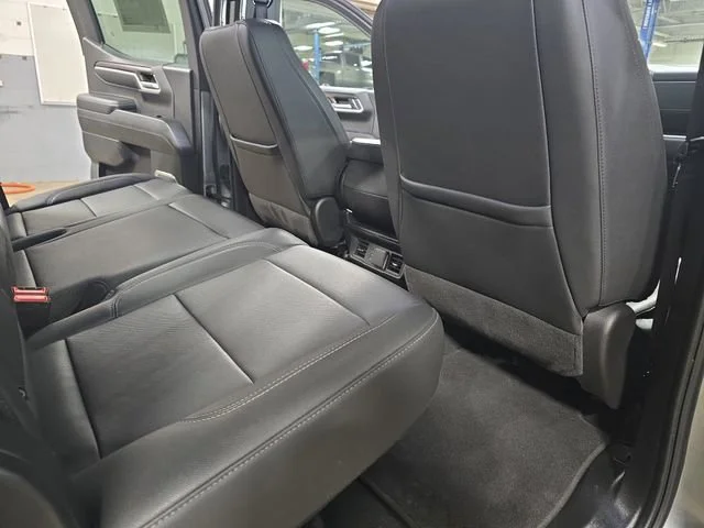 2024 GMC Sierra 1500 SLT - Photo 15