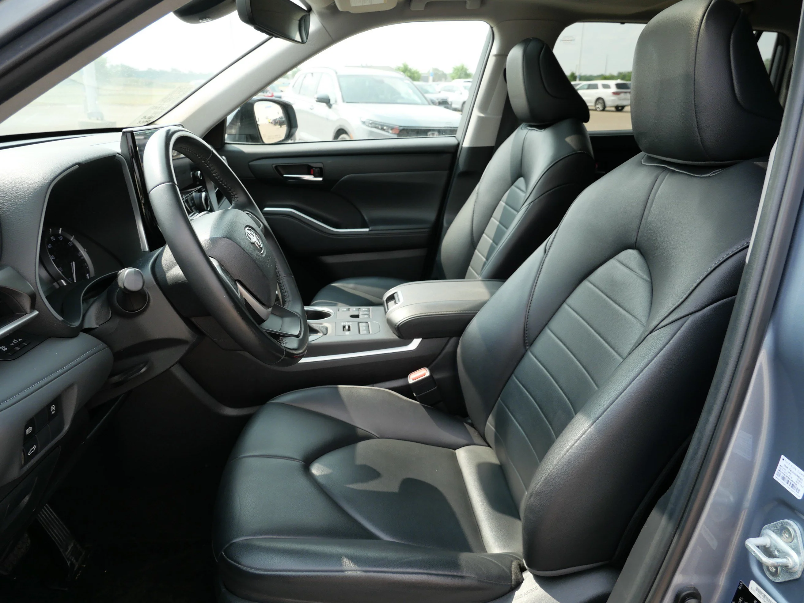 2024 Toyota Highlander XLE - Photo 20