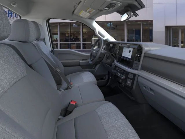 New 2026 Oxford White Ford XLT image 11