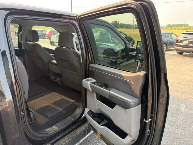 Used 2023 Black Metallic Ford XLT image 18