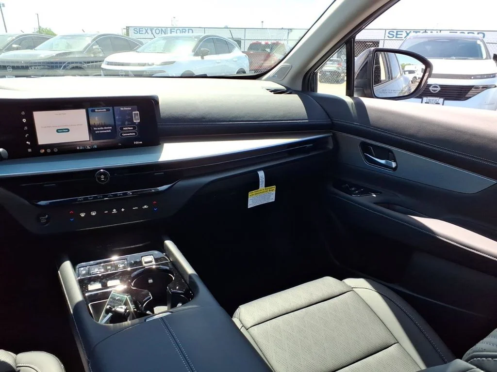 New 2026 Aurora Blue Pearl Metallic / Super Black Two-tone Nissan Platinum image 5