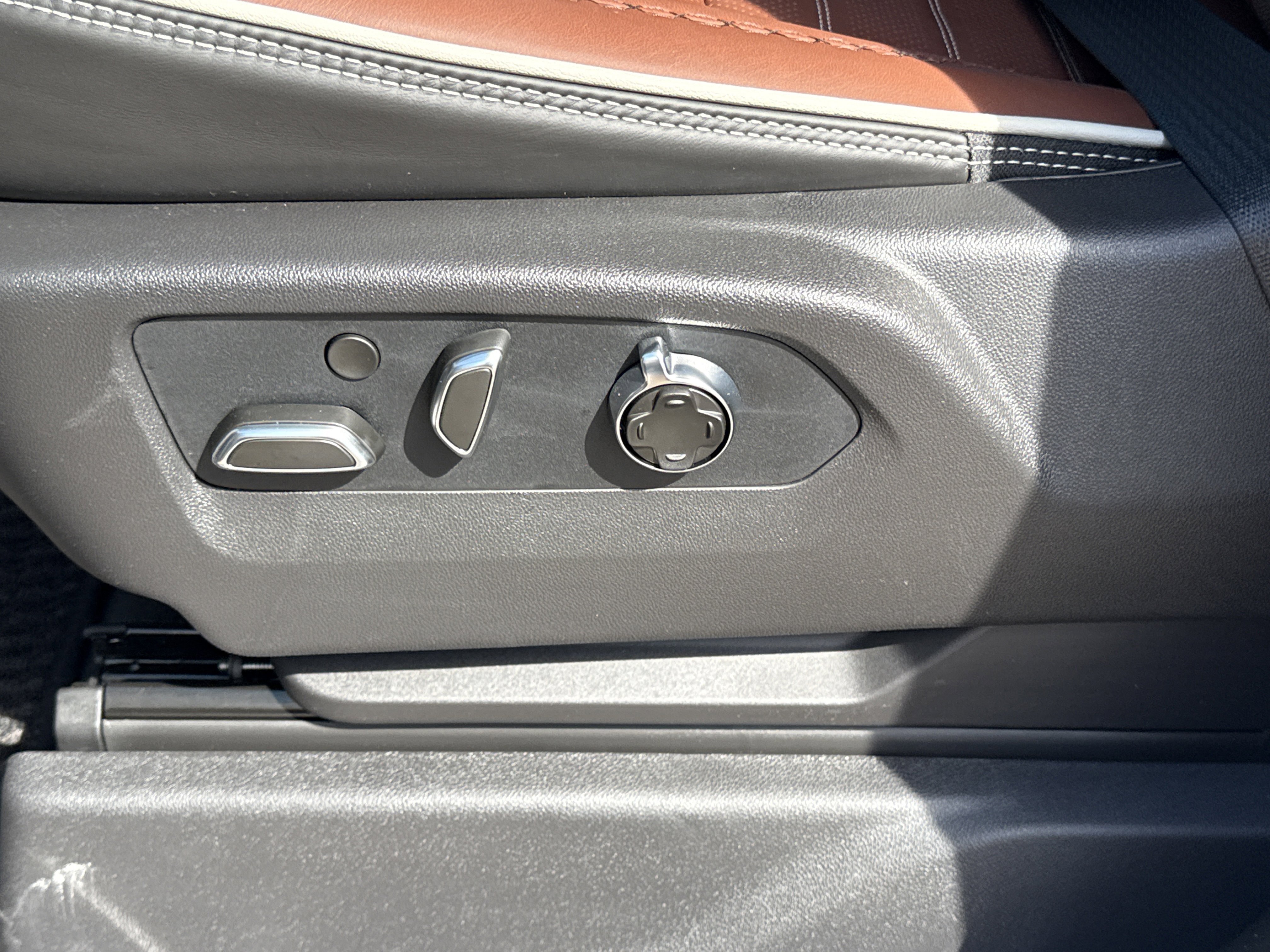 2026 GMC Sierra 1500 Denali Ultimate - Photo 19