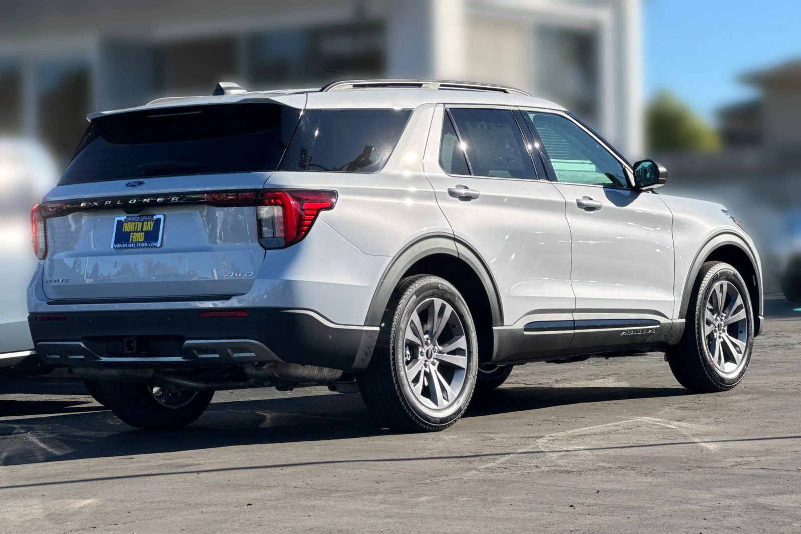 New 2026 Space White Metallic Ford Active image 3