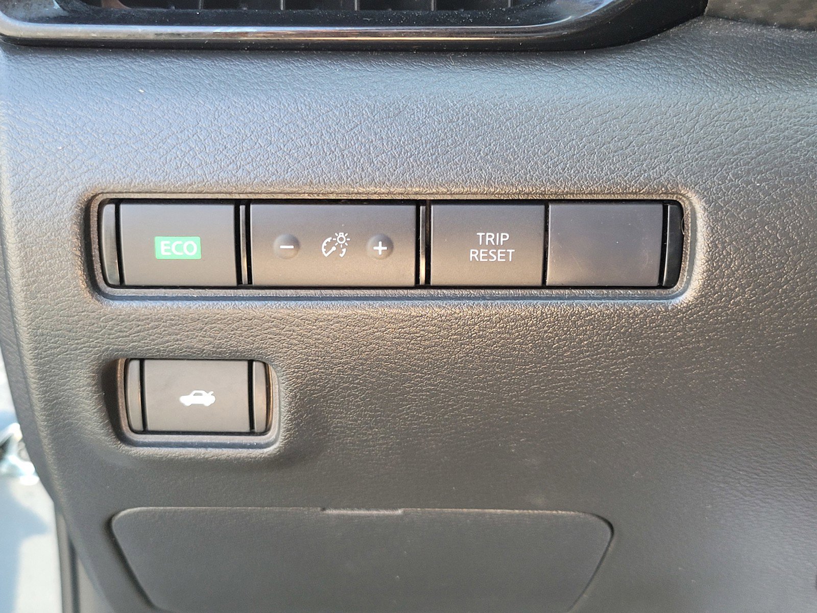Used 2024 Atlantic Gray Metallic Nissan SV image 26