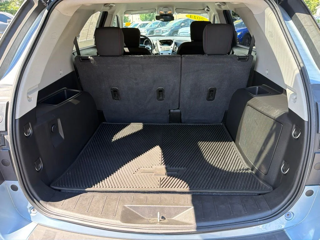 Used 2014 Silver Topaz Metallic Chevrolet LT image 8