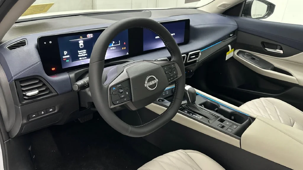 New 2026 White Nissan SL image 19