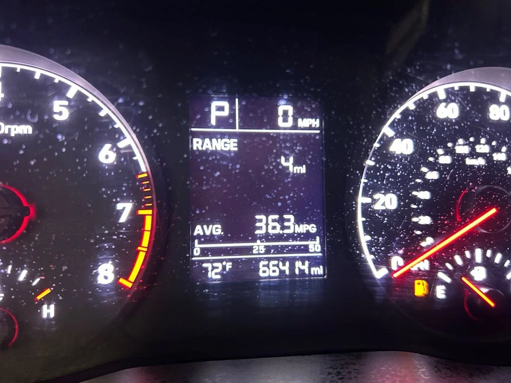 Used 2021 Black Hyundai SE image 10