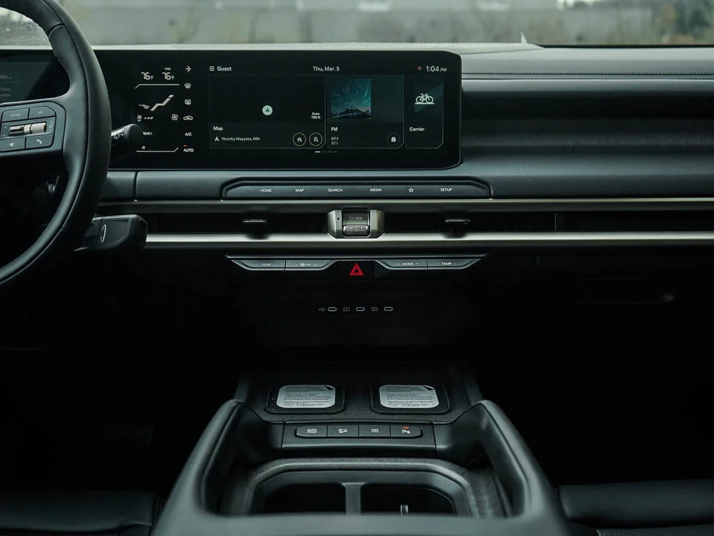 New 2027 Glacial White Pearl Kia S AWD image 18