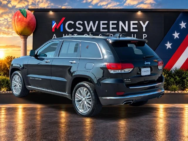 Used 2018 Black Jeep Summit image 3