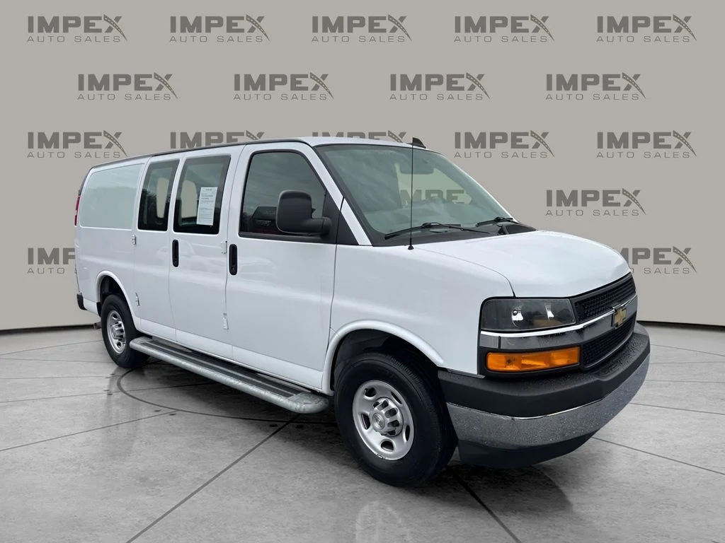 Used 2024 White Chevrolet Work Van image 7
