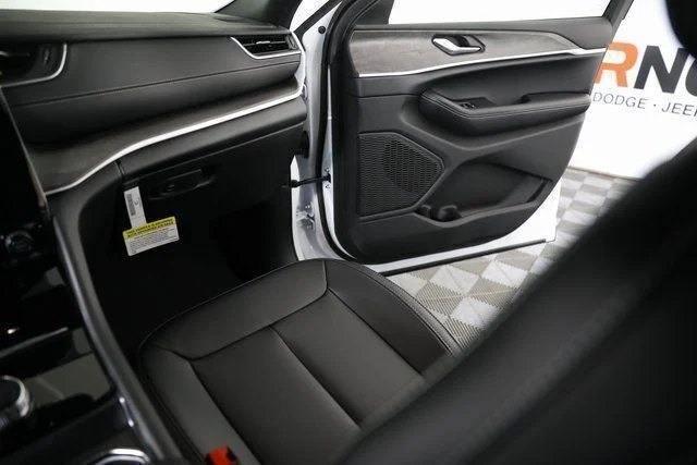 2025 Jeep Grand Cherokee Limited - Photo 21
