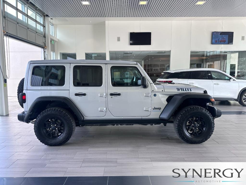Used 2024 Silver Zynith Clearcoat Jeep Willys image 26