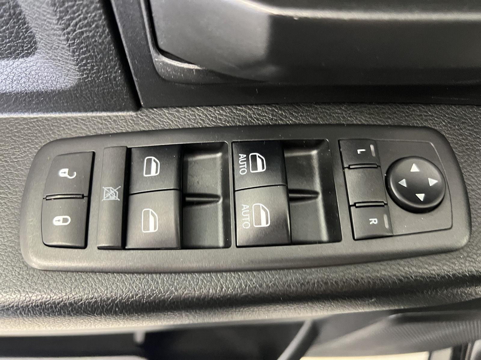 2018 RAM Ram 1500 Pickup Express - Photo 18