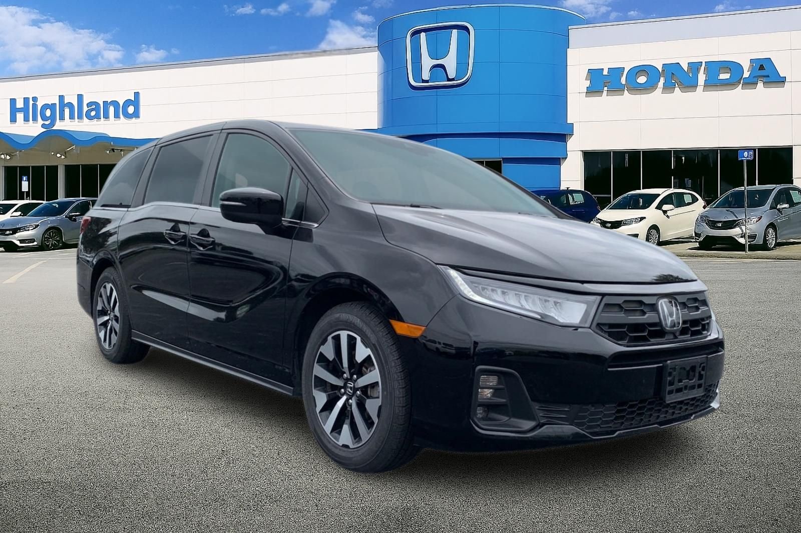 Certified Used 2025  Honda EX-L image 7