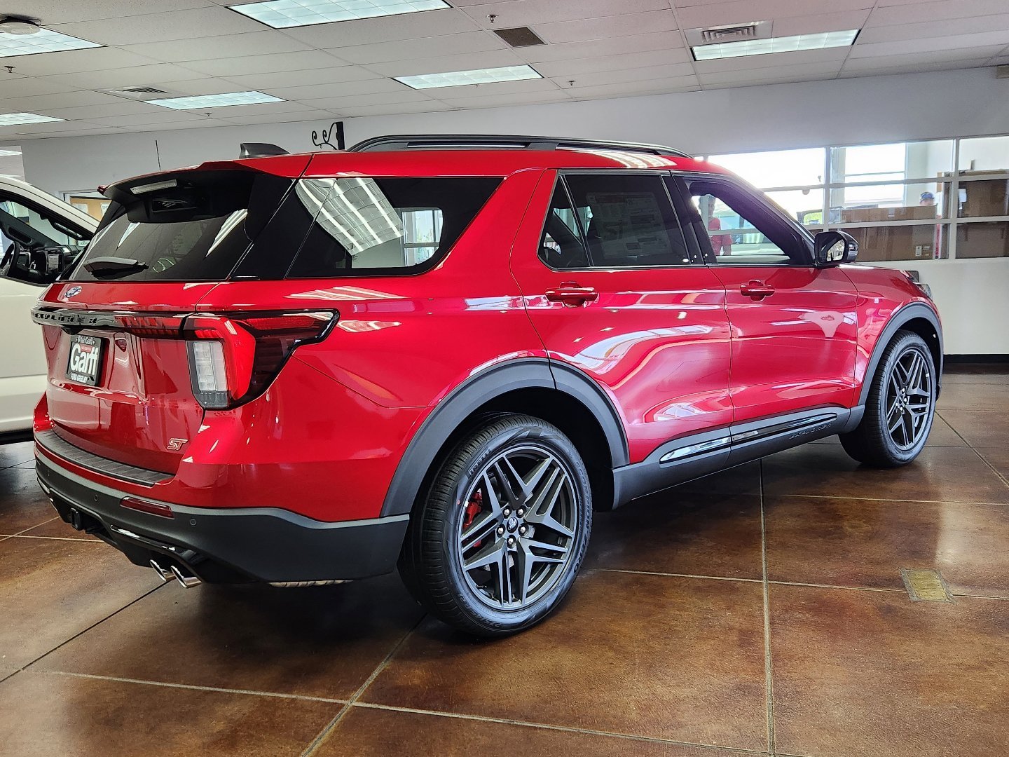 2026 Ford Explorer ST - Photo 4