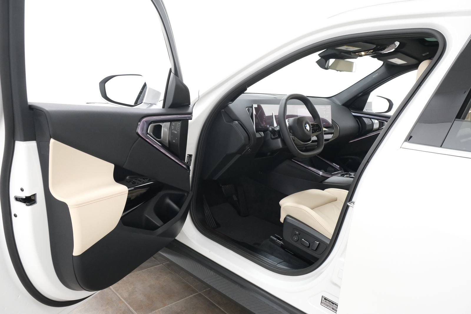 New 2026 Mineral White Metallic BMW 30 xDrive image 24
