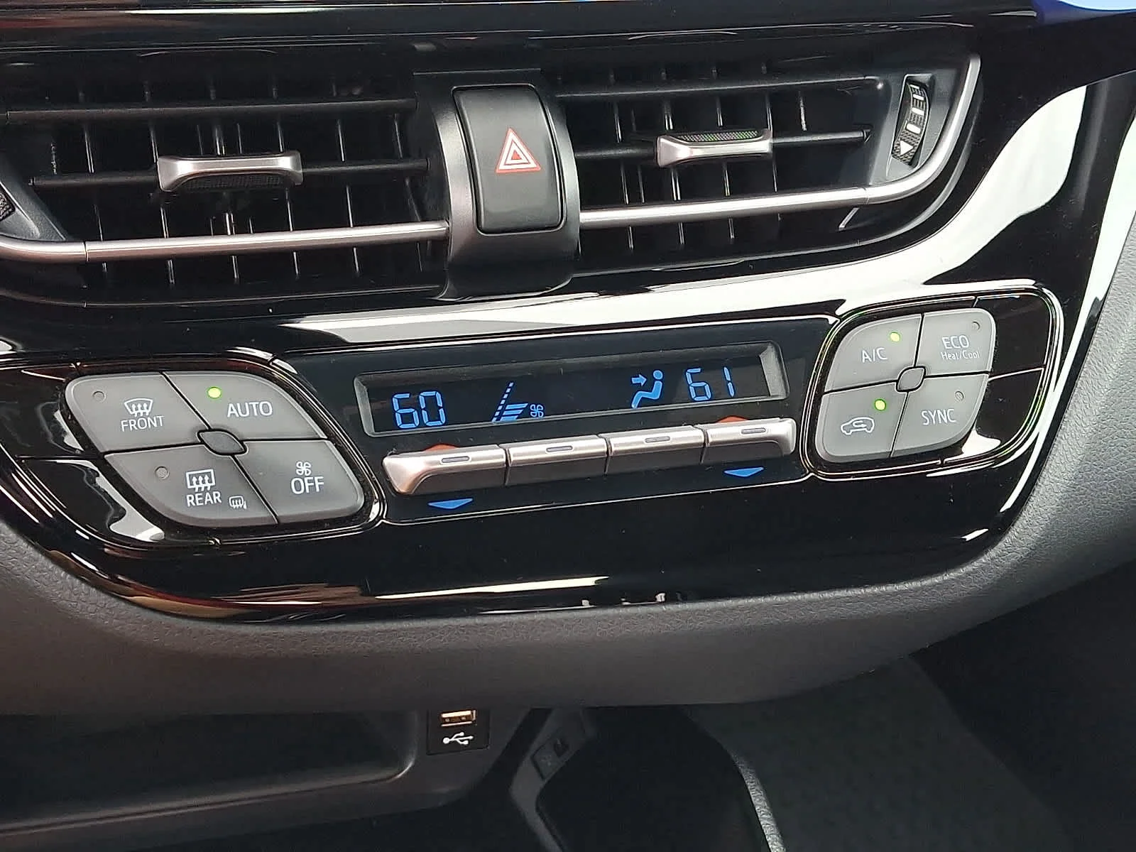 Certified Used 2020 Black Sand Pearl Toyota XLE image 17