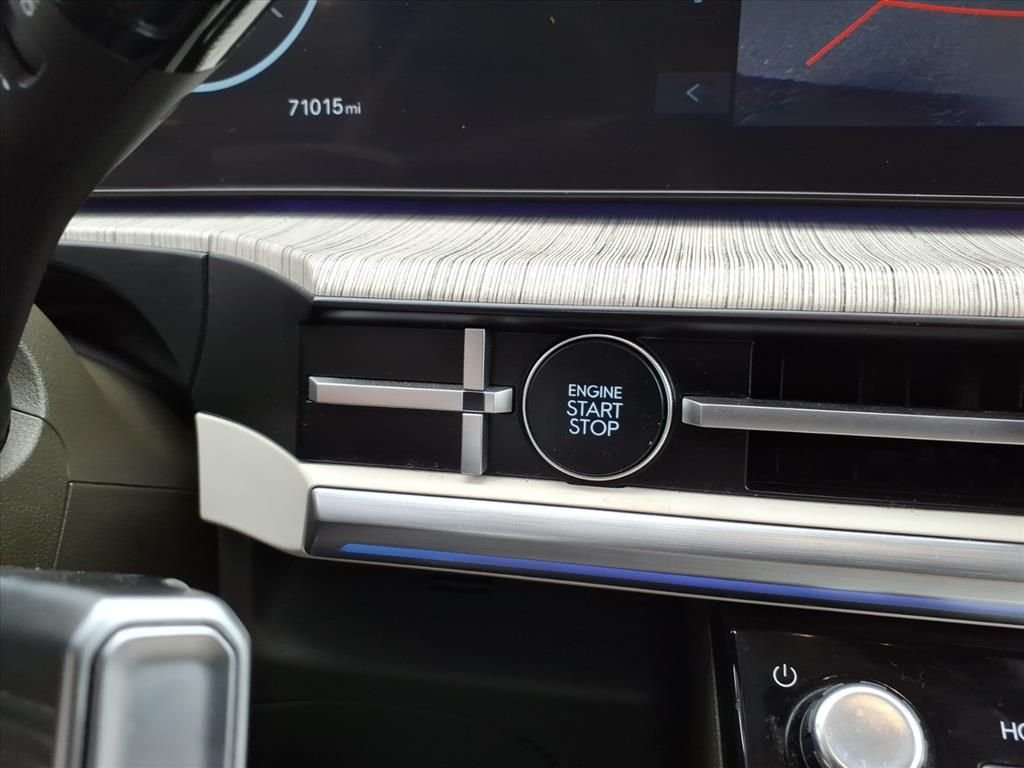 Used 2024 Black Hyundai Calligraphy image 20