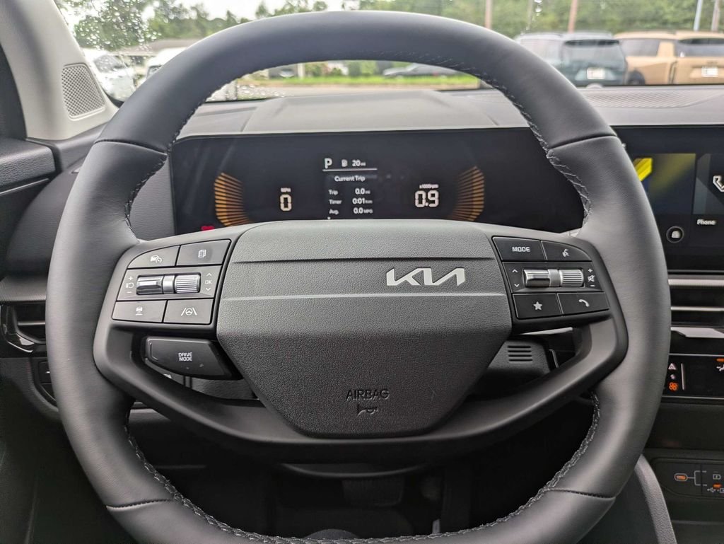 New 2026 Glacial White Pearl Kia LX image 29
