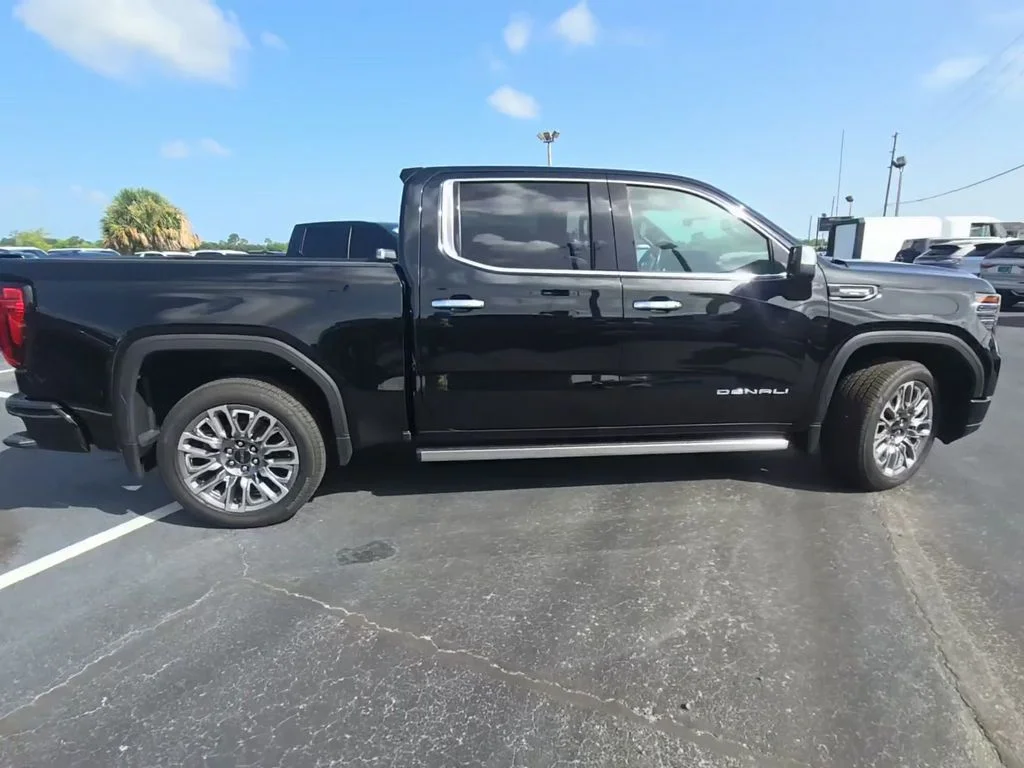 Used 2025 Black GMC Denali Ultimate image 3