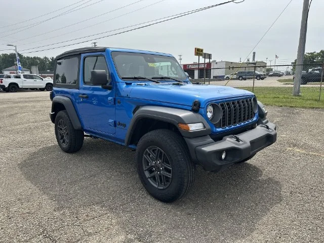 Used 2025 Blue Pearl Jeep Sport S image 12