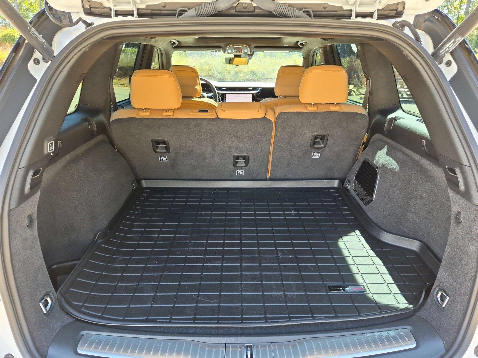 Used 2026 Bright White Clearcoat Jeep Summit image 29