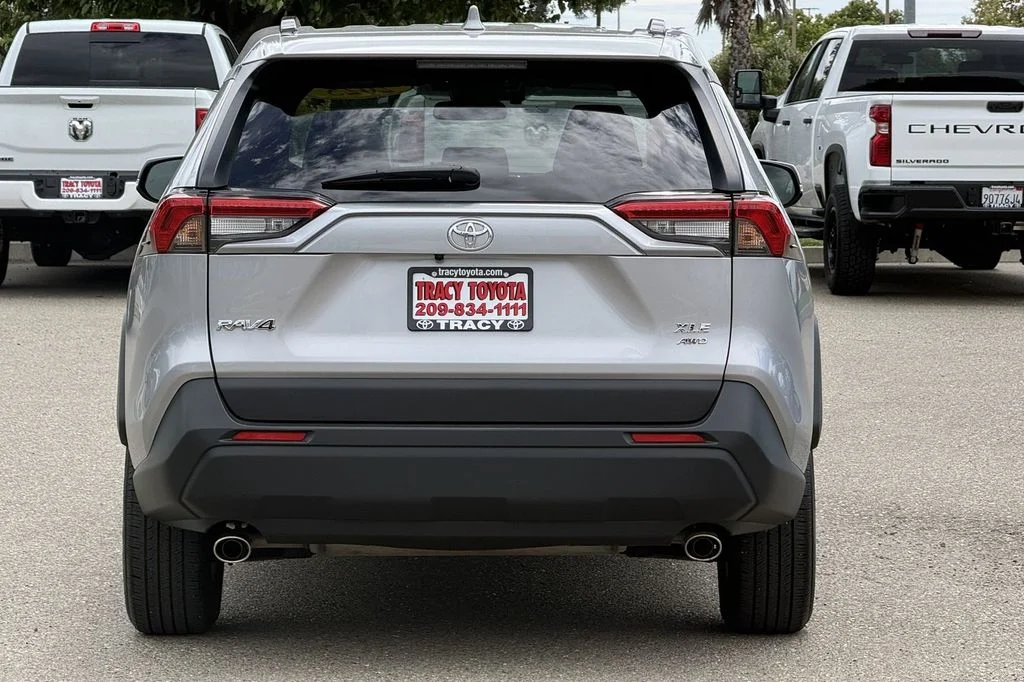 Used 2025 Silver Toyota XLE image 7