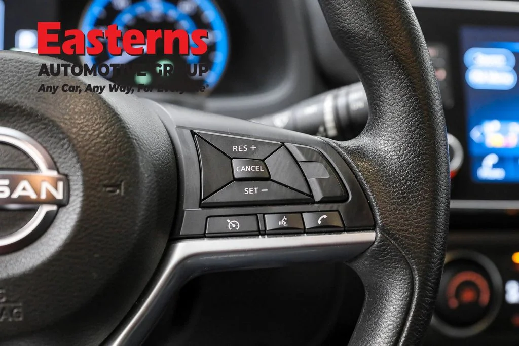 Used 2023 Silver Nissan S image 16