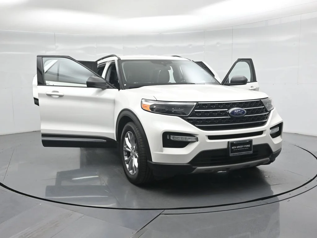 Certified Used 2021 White Ford XLT image 32