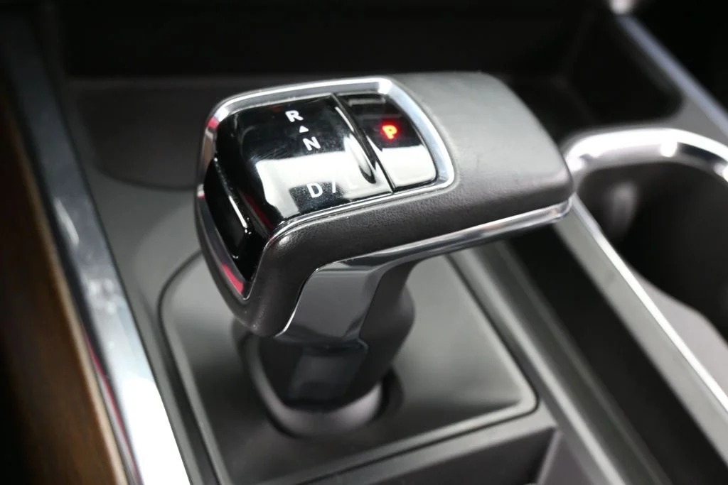 Used 2024 Sterling Gray Metallic Chevrolet High Country image 33