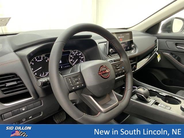 New 2026 Everest White Pearl Tricoat Nissan Rock Creek image 9
