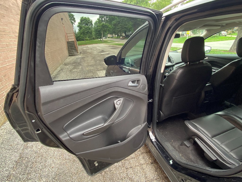 Used 2019 Agate Black Metallic Ford Titanium image 28