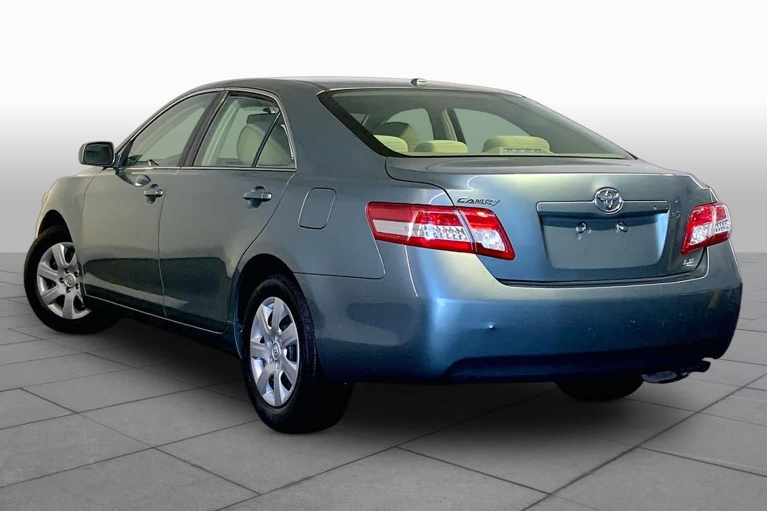 Used 2011 Aloe Green Metallic Toyota LE image 11