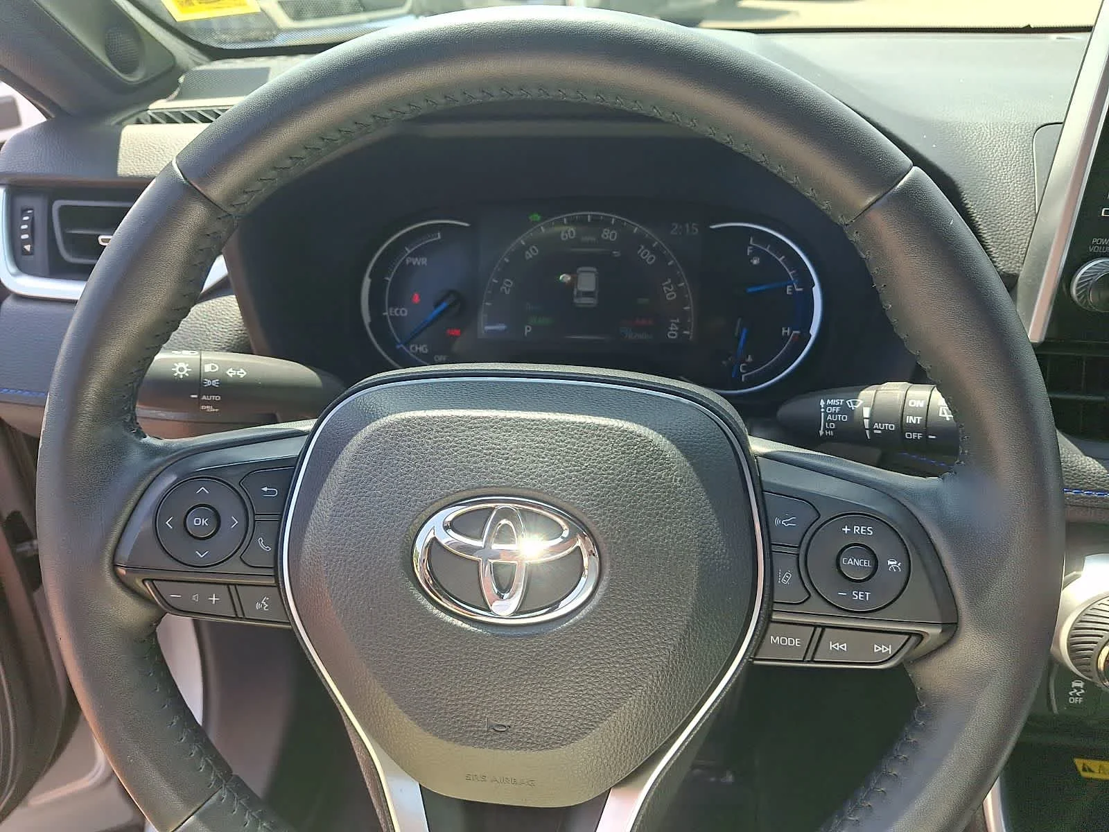 Certified Used 2022 Silver Sky Metallic/Midnight Black Metallic Toyota Hybrid XSE image 17