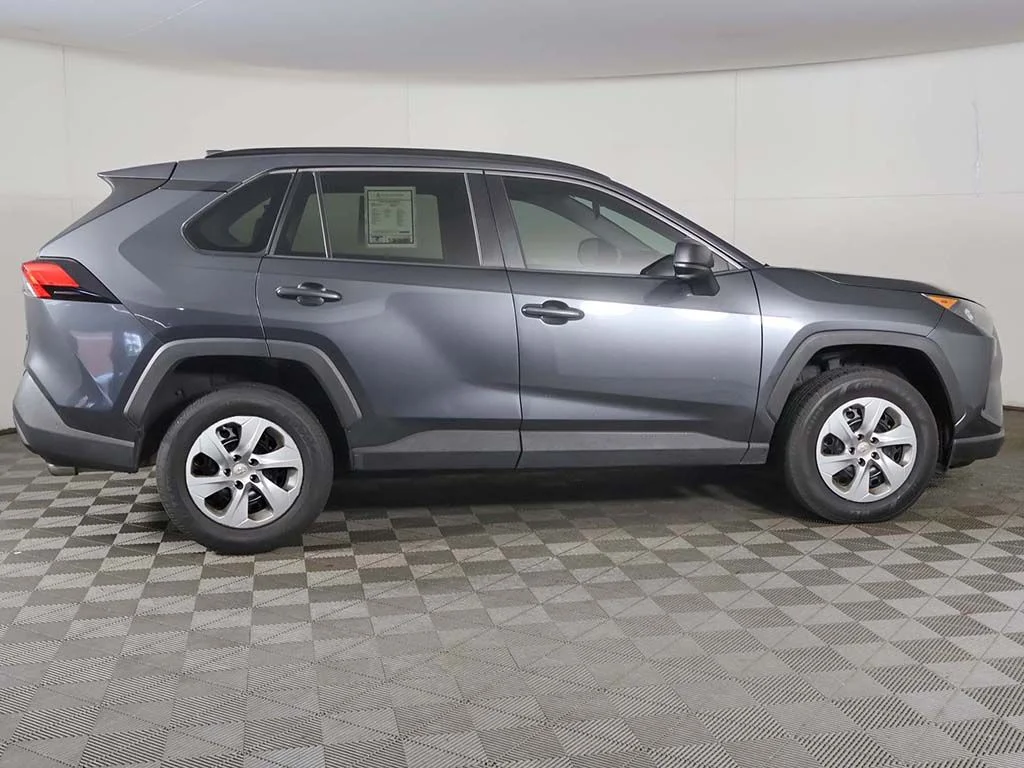 Used 2020 Gray Toyota LE image 15