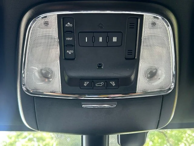 Used 2021 Blue Jeep Limited image 58