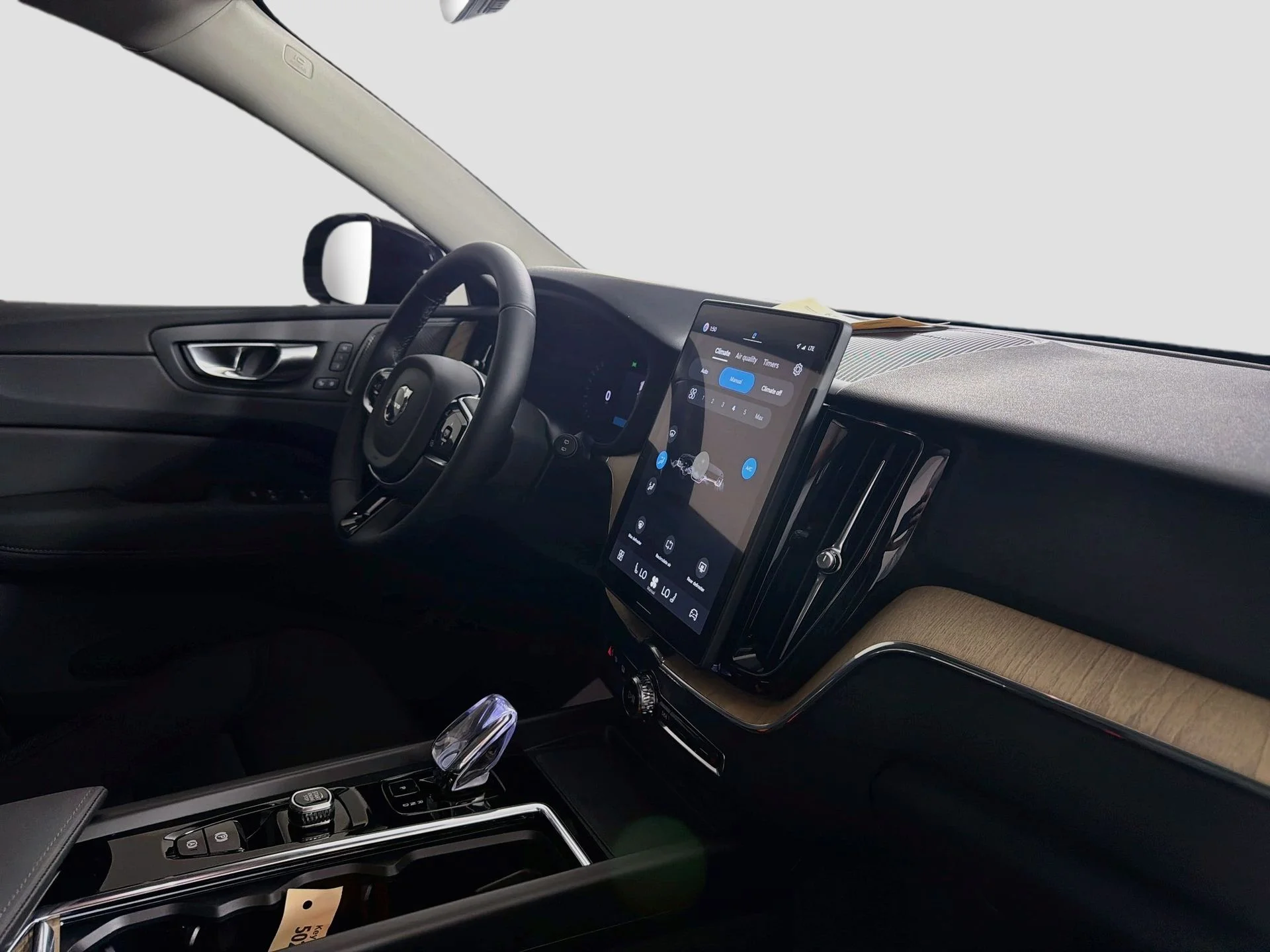 New 2026 Vapour Grey Volvo Plus image 29