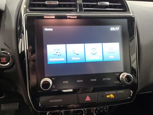 New 2026 Labrador Black Pearl Mitsubishi 2.0 SE image 15