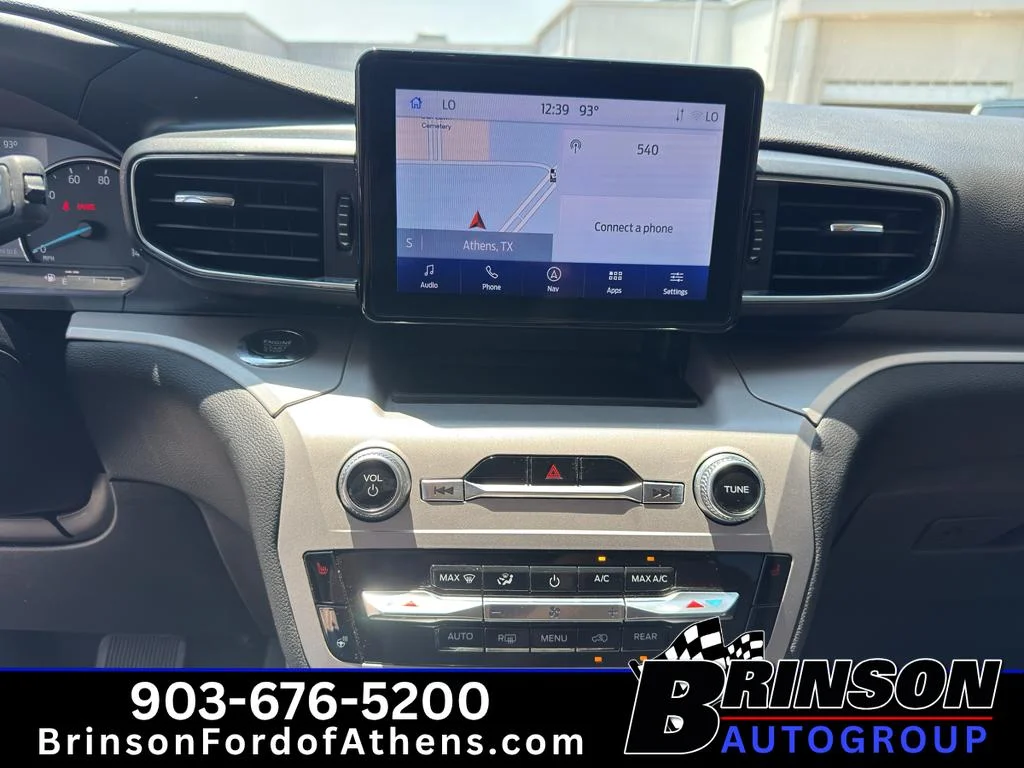 Used 2023 Star White Metallic Tri-Coat Ford XLT image 30