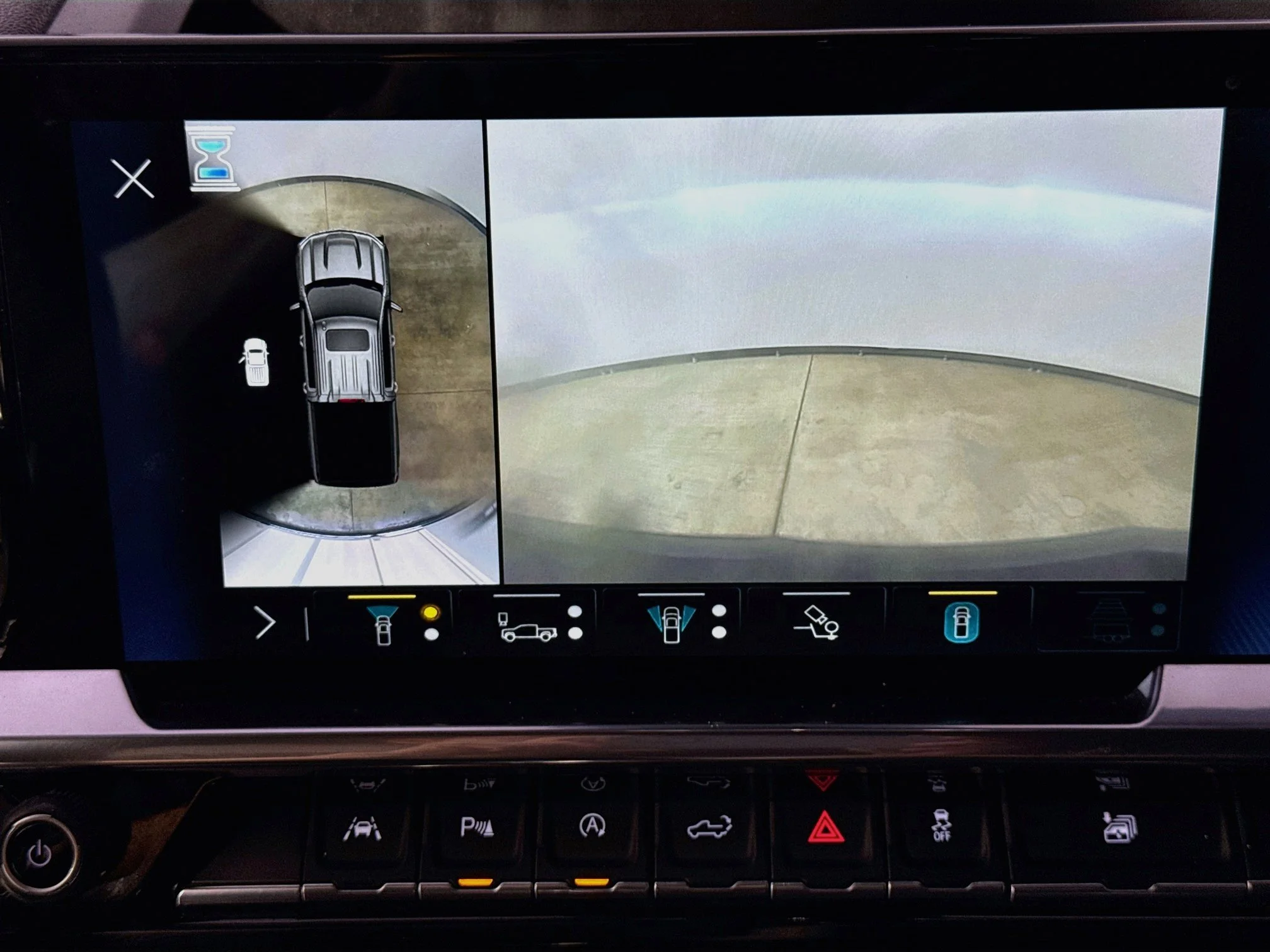 Used 2023 SUMMIT WHITE Chevrolet RST image 16