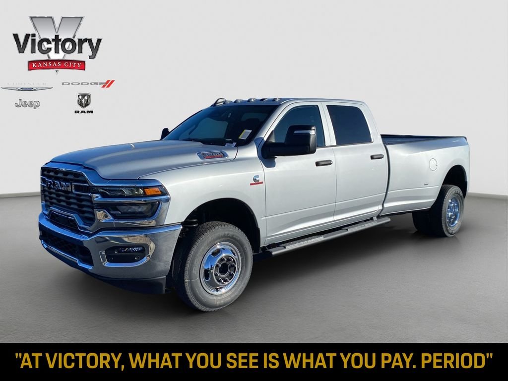 New 2026 Silver-Zynith Exterior Paint RAM Tradesman image 3
