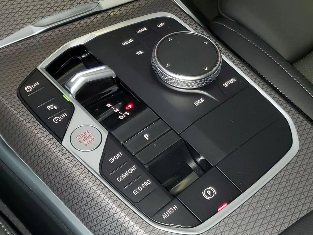 New 2026 Skyscraper Grey Metallic BMW 330i image 25