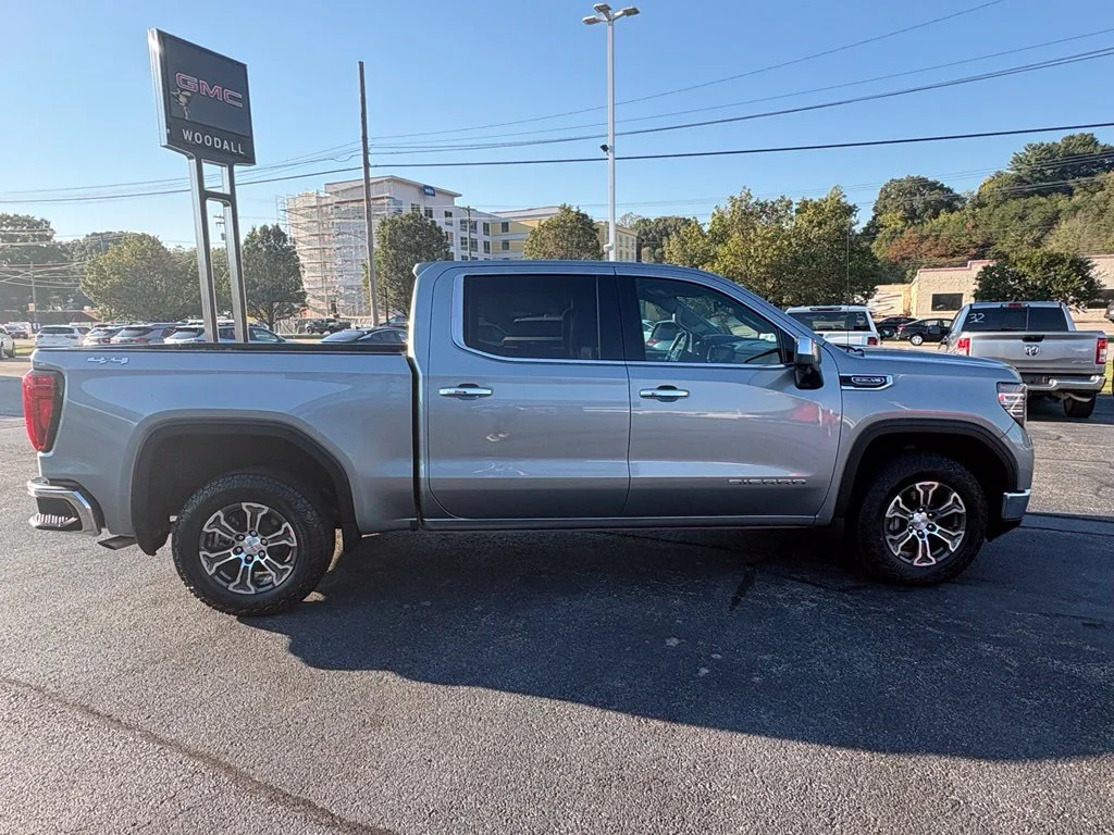 Used 2025 Sterling Metallic GMC SLT image 11