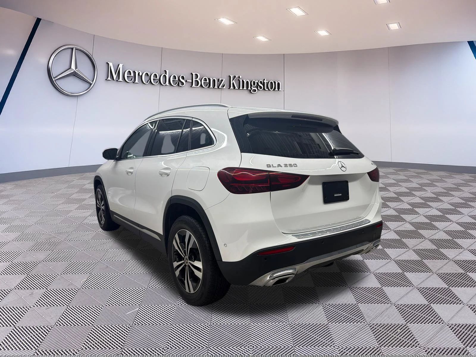 Used 2026 White Mercedes-Benz GLA 250 image 7