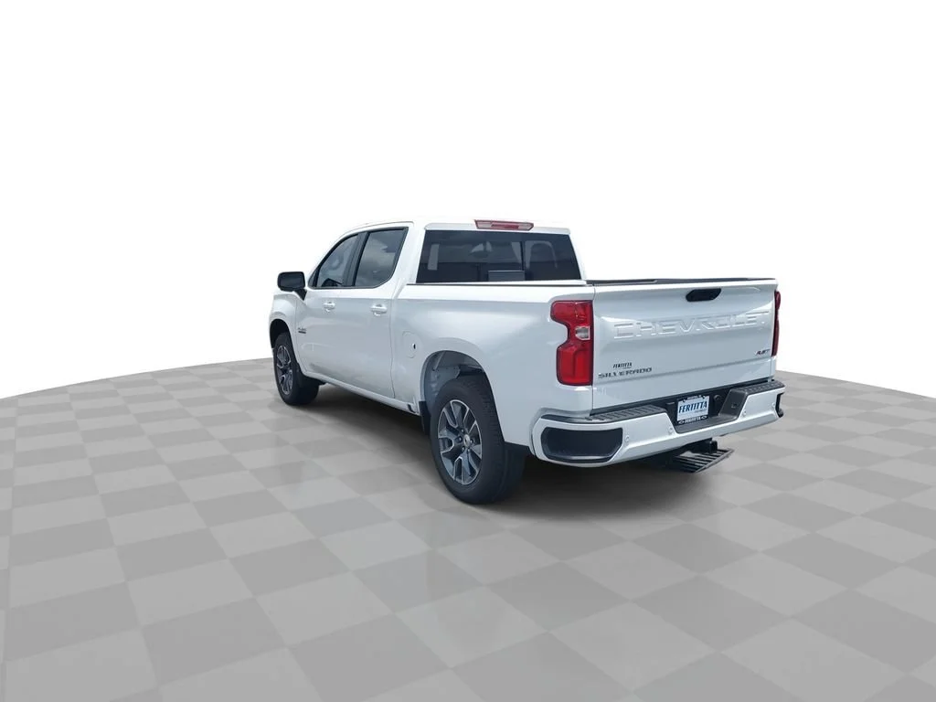 New 2026 Summit White Chevrolet RST image 6