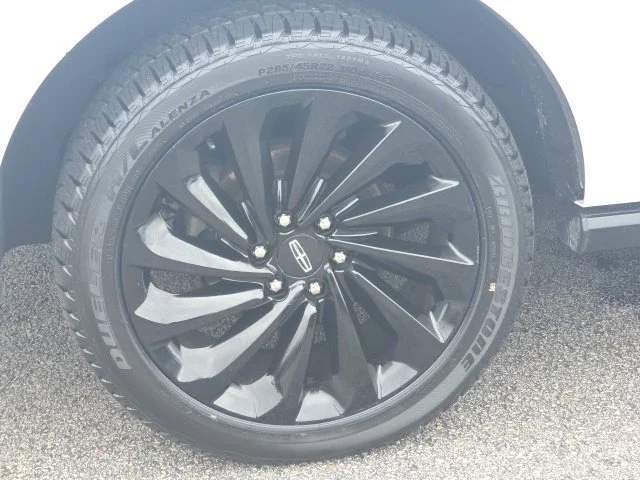 Used 2021 White Lincoln Black Label image 12