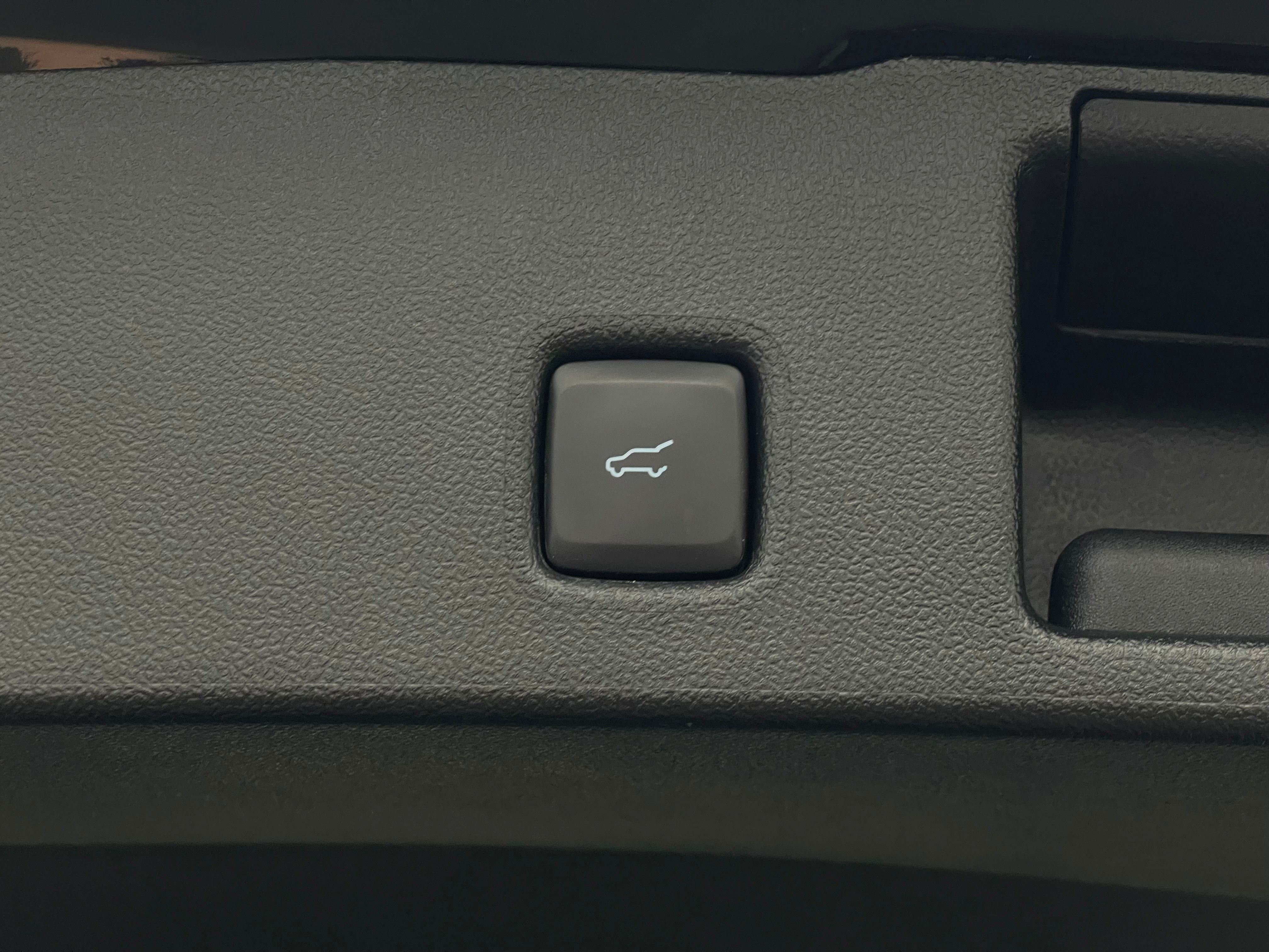 Used 2024 Black Metallic Ford ST-Line image 10